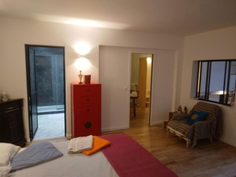 Appartement Loft On A Garden, Charm & Calm And Elegant Parijs